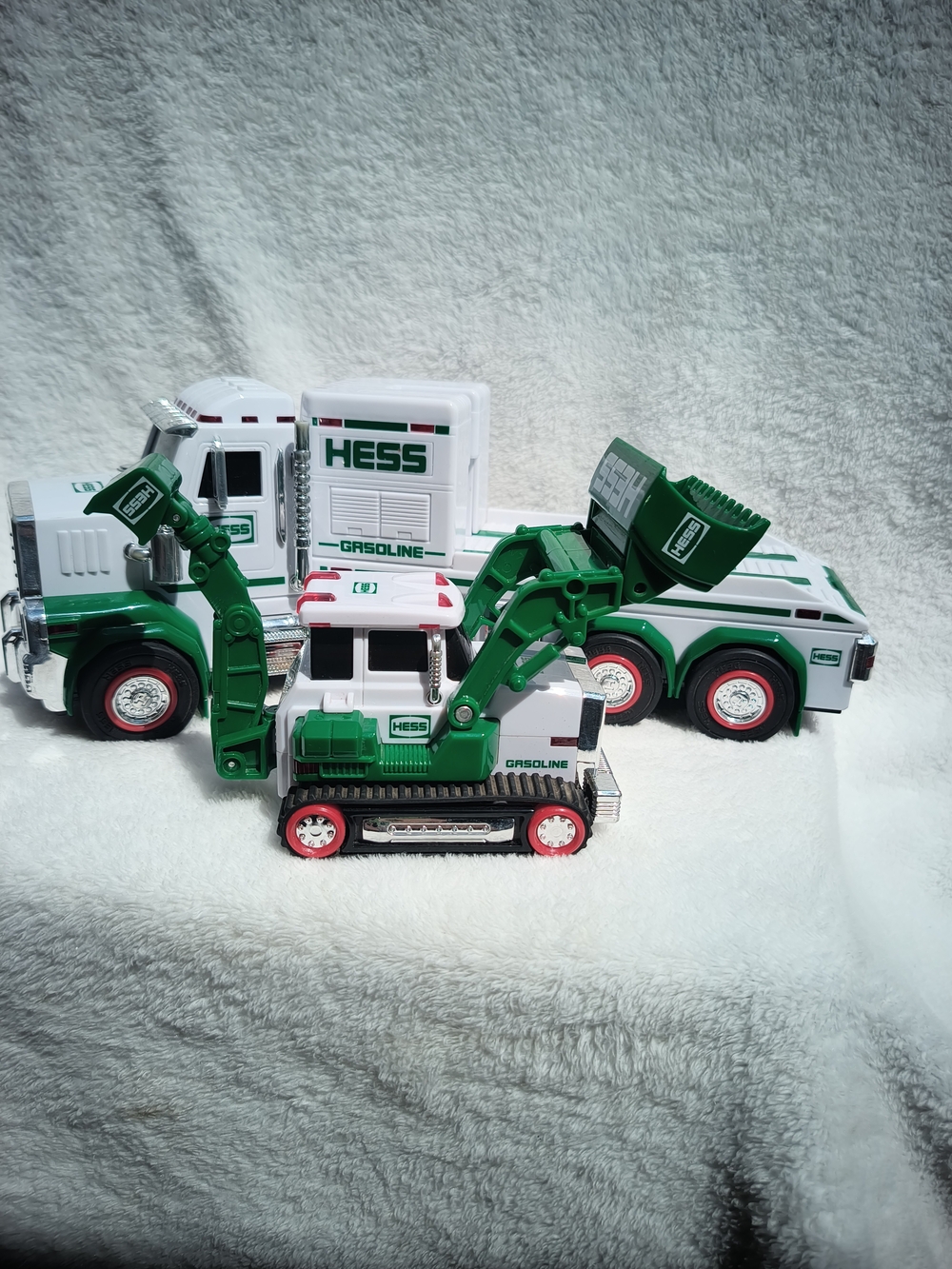 Hess Green & White Excavator and Fuel Truck Playset